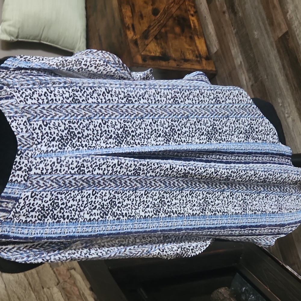 Top/blouse - Picture 3 of 5